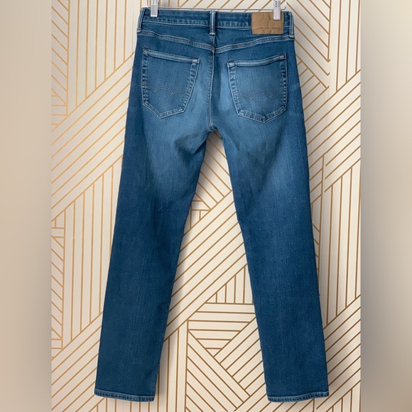 🍀3/$30 American Eagle 30 x 32 Airflex Slim Straight medium Wash Denim Blue Jeans - Picture 6 of 9